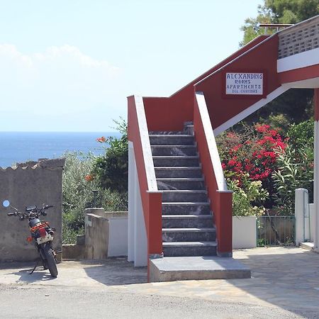 Αlexandros Apartment Вотси Экстерьер фото